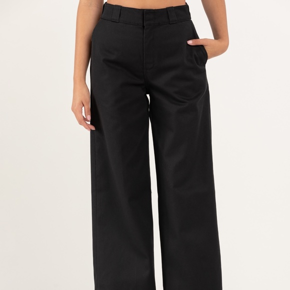 NWT Black Dickies Junior Women's Wide Leg High Rise Worker Pant - Picture 2 of 4